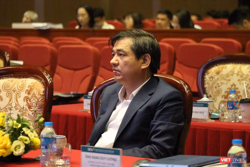 Ông Đặng Văn Tuyên - Vụ trưởng Vụ Tổ chức cán bộ NHNN, ứng viên được đề cử vào HĐQT BIDV Ông Đặng Văn Tuyên - Vụ trưởng Vụ Tổ chức cán bộ NHNN, ứng viên được đề cử vào HĐQT BIDV