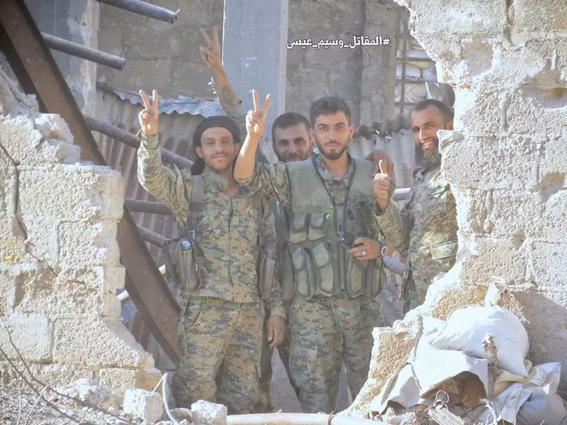 Quân đội Syria tấn công dữ dội cứ địa thánh chiến ngoại ô Damascus (video) ảnh 20