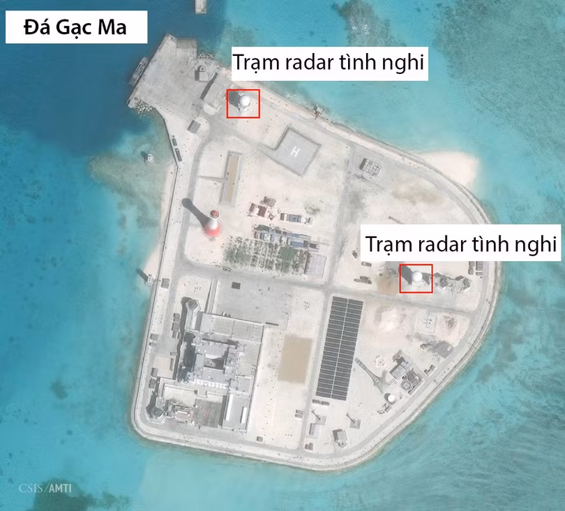 Các trạm radar trên đá Gạc Ma trong ảnh chụp ngày 9/2/2016.