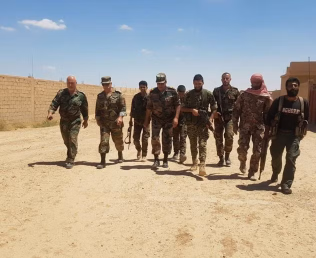 Binh sĩ quân đội Syria trên chiến trường Deir Ezzor