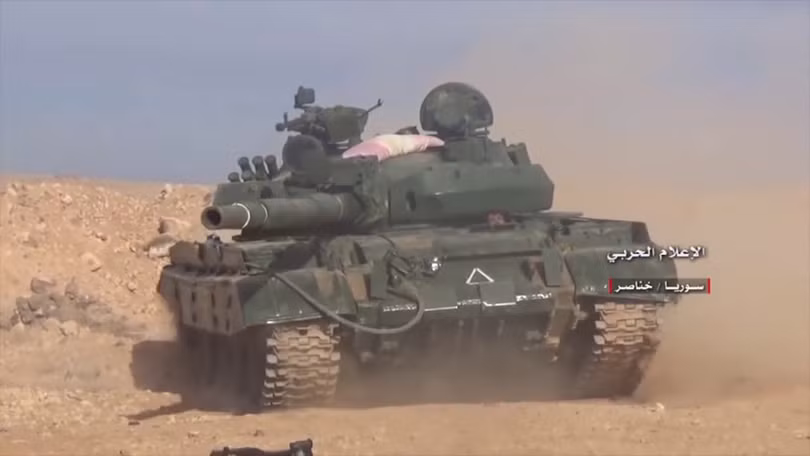 Xe tăng quân đội Syria trên chiến trường Deir Ezzor - ảnh minh họa Muraselon
