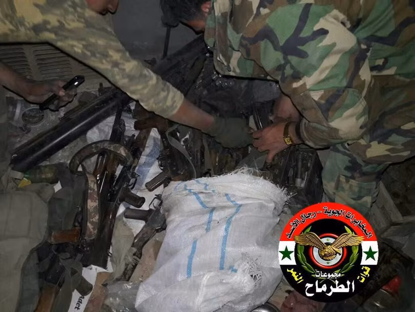 “Hổ Syria” chiếm thêm kho vũ khí IS tại chiến trường nam Deir Ezzor ảnh 5