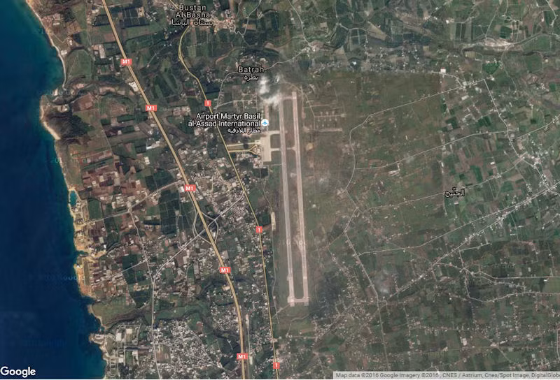 Căn cứ không quân Nga ở Syria. Ảnh Google Map Căn cứ không quân Nga ở Syria. Ảnh Google Map