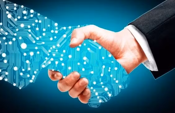 Chuyển đổi số: Giải pháp tình thế Covid-19 hay chiến lược dài hạn?