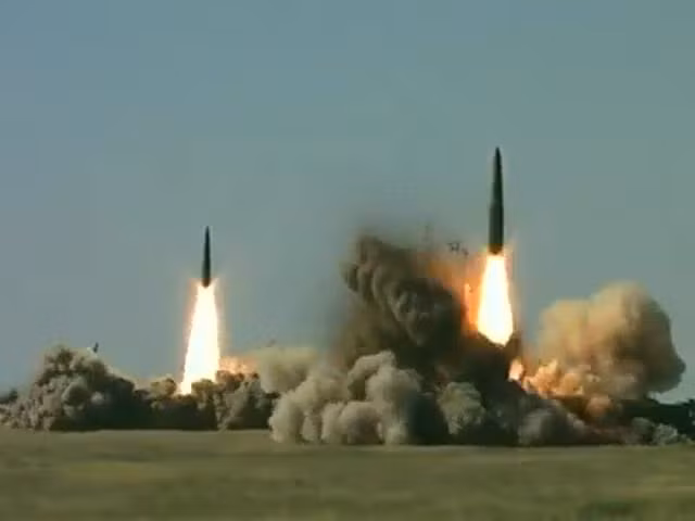 Iskander-M, nỗi kinh hoàng của NATO ảnh 1 Iskander-M, nỗi kinh hoàng của NATO ảnh 1
