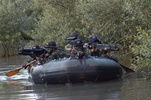Bí mật lực lượng đặc nhiệm Indonesia KOPASSUS ảnh 10 Bí mật lực lượng đặc nhiệm Indonesia KOPASSUS ảnh 10