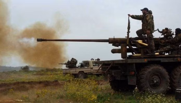 Binh sĩ quân đội Syria trên chiến trường Ithriya-Khanasser 