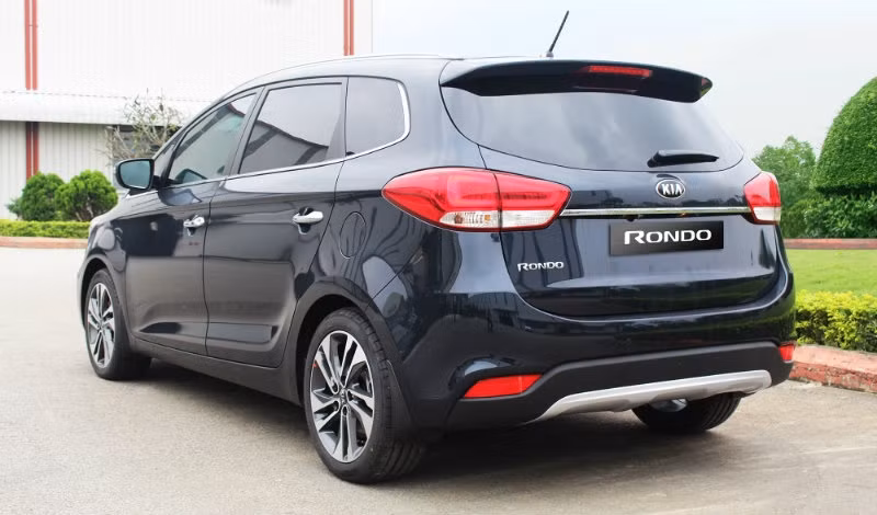 Xuất hiện Kia Rondo 2017 tại Việt Nam ảnh 1
