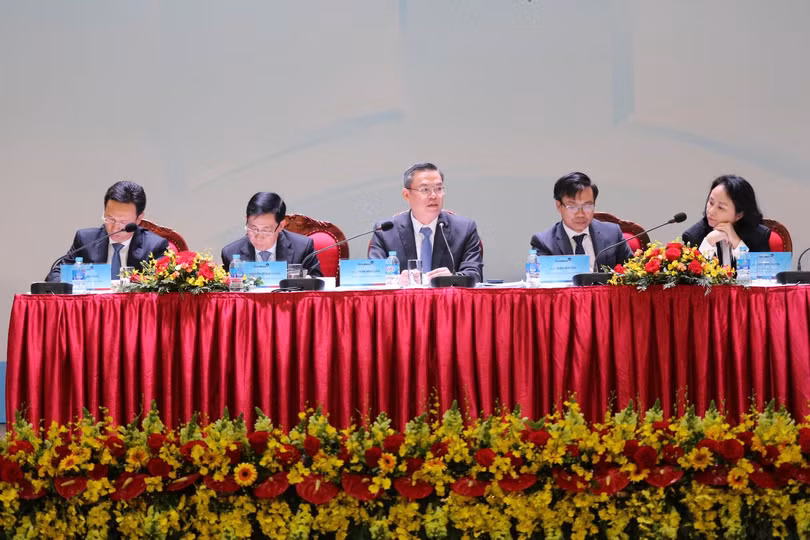 AGM 2023 của VietinBank: Lợi nhuận tăng trưởng 10-15%, tín dụng tăng 4,6% trong quý 1 ảnh 19 AGM 2023 của VietinBank: Lợi nhuận tăng trưởng 10-15%, tín dụng tăng 4,6% trong quý 1 ảnh 19