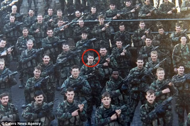 Ông Dave Mitchell đã từng phục vụ trong quân đội 29 năm. Ảnh:Daily Mail. Ông Dave Mitchell đã từng phục vụ trong quân đội 29 năm. Ảnh:Daily Mail.
