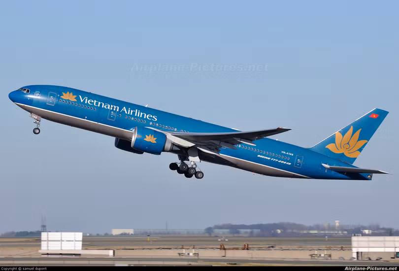 Vietnam Airlines "họa vô đơn chí"