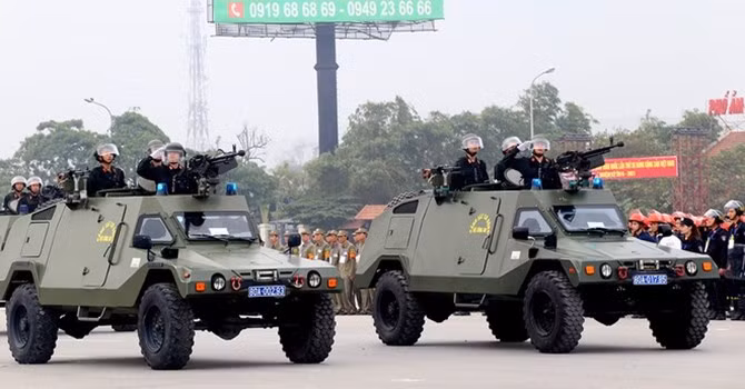 Xe chống đạn RAM 2000 MKIII do Israel sản xuất.