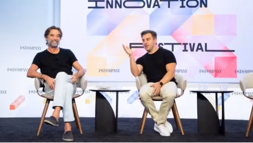 Brian Chesky – Giám đốc điều hành Airbnb - phát biểu tại Fast Company Innovation Festival (Ảnh: Fast Company)