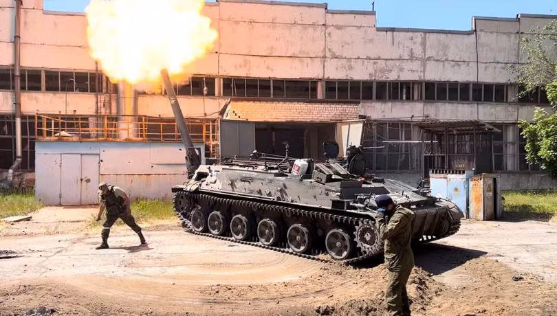 Súng cối hạng nặng 2S4 Tyulpan 240 mm quân đội Nga. Ảnh Military Ukraine