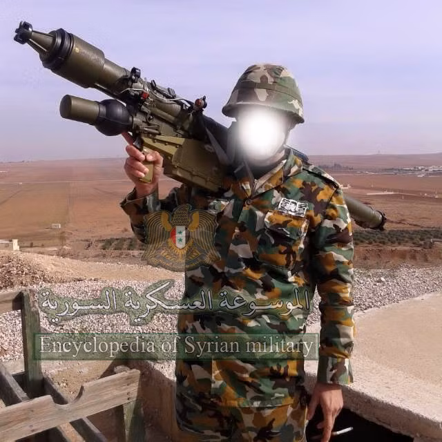 Binh sĩ quân đội Syria với tên lửa Igla-1. Ảnh @Syr_Mil_Wik Binh sĩ quân đội Syria với tên lửa Igla-1. Ảnh @Syr_Mil_Wik