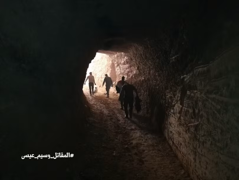 Báo cáo ảnh lớn: Jaish al-Islam HQ và Nhà tù ngầm bị quân đội Syria bắt giữ Trong Douma