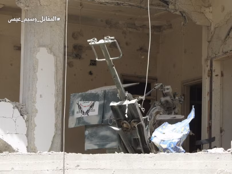 Báo cáo ảnh lớn: Jaish al-Islam HQ và Nhà tù ngầm bị quân đội Syria bắt giữ Trong Douma