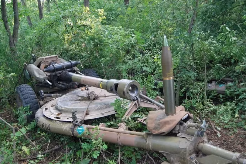 Lựu pháo L119 của quân đội Ukraine với đạn tiêu chuẩn. 2022. Ukraina. Ảnh: ArmyInform Lựu pháo L119 của quân đội Ukraine với đạn tiêu chuẩn. 2022. Ukraina. Ảnh: ArmyInform