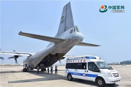 Trung Quốc mới đây đã ngang nhiên đáp máy bay quân sự xuống Đá Chữ Thập thuộc quần đảo Trường Sa của Việt Nam, thách thức khu vực và cộng đồng quốc tế
