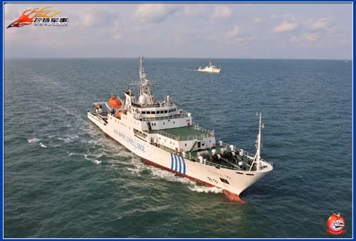 Trung Quốc xây dựng một đội quân gồm các tàu hải giám, ngư chính hùng hậu tiên phong trong tranh chấp chủ quyền trên biển.