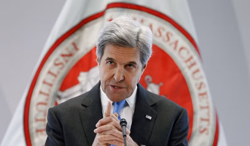 Ông Kerry với tư cách Ngoại trưởng Mỹ phát biểu tại hội nghị về biến đổi khí hậu và sáng tạo trong sử dụng năng lượng sạch (Trường ĐH Công nghệ Massachusetts, ngày 9/1/2017)