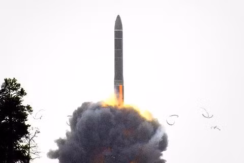 Phóng tên lửa RS-24 "Yars"