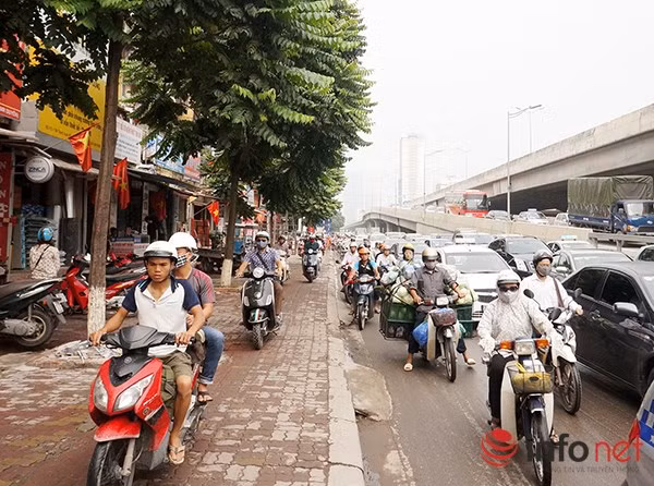 Hà Nội: Nhiều tuyến đường tê liệt suốt sáng vì ùn tắc ảnh 11