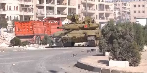 Xe tăng T-90A quân đội Syria chiến đấu trên chiến trường thành phố Aleppo