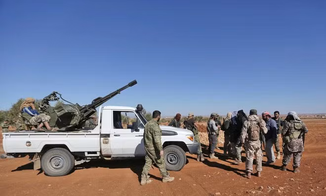 Nhóm các tay súng phiến quân FSA trên chiến trường Al-Bab