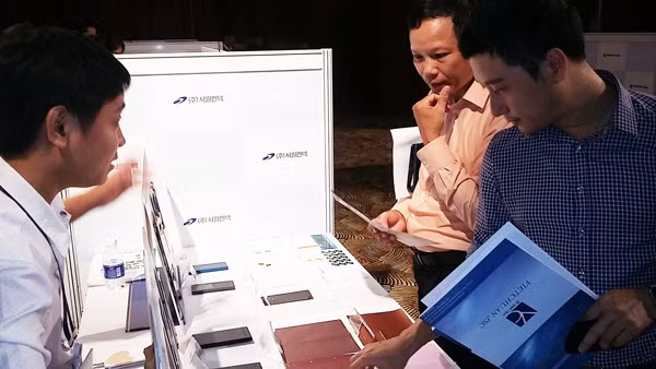 Làm “vệ tinh” cho ông lớn ngoại: DN Việt xếp sau Hàn, Trung ảnh 2 Làm “vệ tinh” cho ông lớn ngoại: DN Việt xếp sau Hàn, Trung ảnh 2