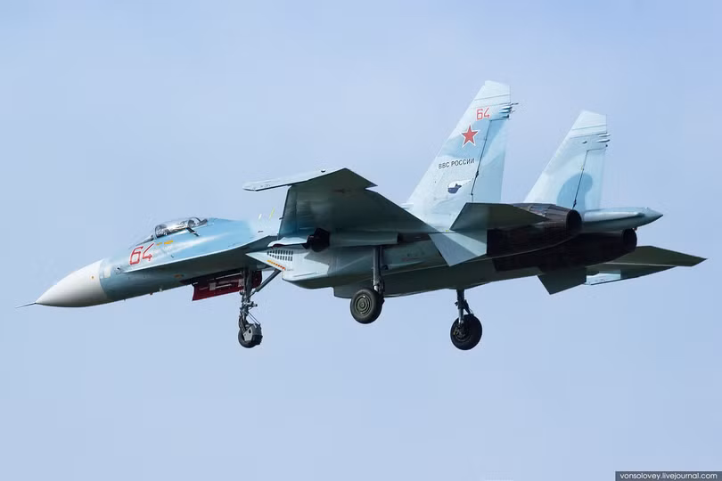 Nga tung Su-27SM3 mang tên lửa tầm bắn 110 km tới Syria ảnh 6