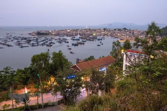 Một góc xã đảo Nghi Sơn, Tĩnh Gia Một góc xã đảo Nghi Sơn, Tĩnh Gia