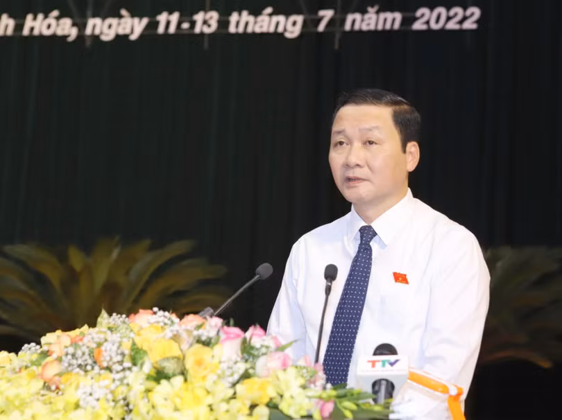 Chủ tịch UBND tỉnh Thanh Hóa Đỗ Minh Tuấn phát biểu tại kỳ họp Chủ tịch UBND tỉnh Thanh Hóa Đỗ Minh Tuấn phát biểu tại kỳ họp