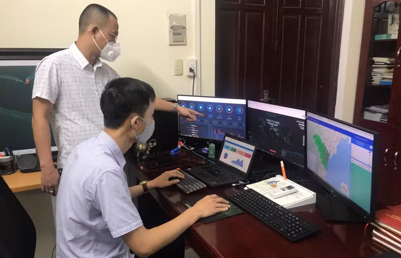 Cán bộ chuyên môn theo dõi , giám sát an toàn thông tin cho các hệ thống thông tin dùng chung của tỉnh Thanh Hóa Cán bộ chuyên môn theo dõi , giám sát an toàn thông tin cho các hệ thống thông tin dùng chung của tỉnh Thanh Hóa