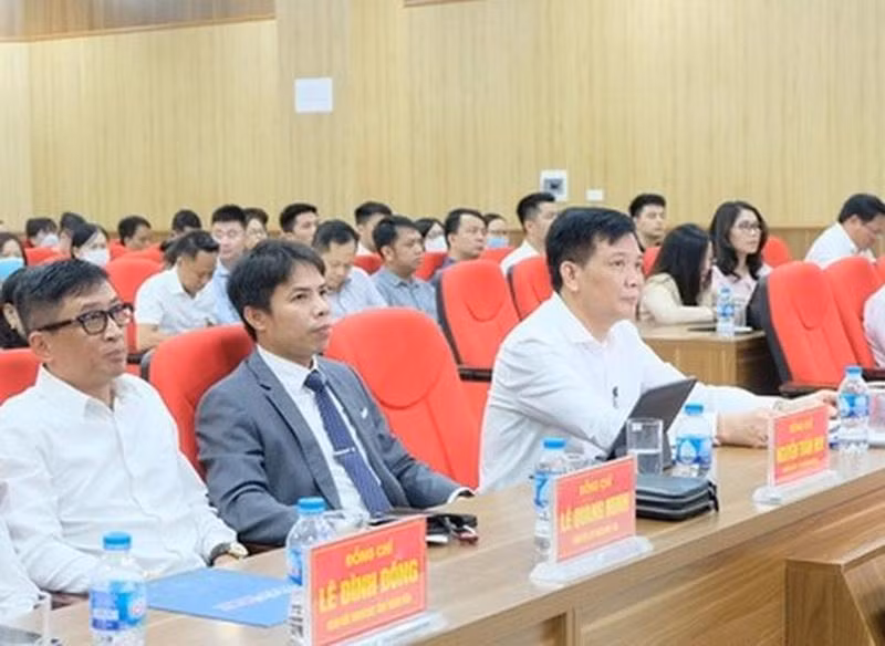 Các đại biểu dự hội nghị Các đại biểu dự hội nghị