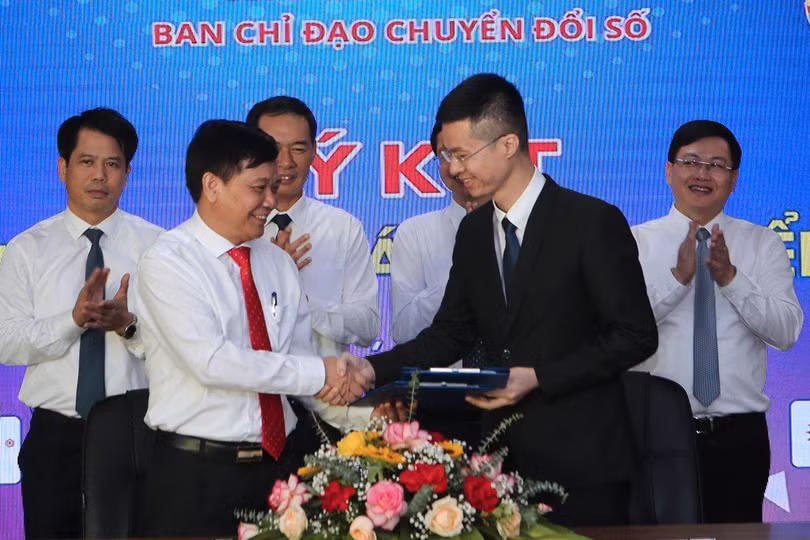 Thanh Hoá ký kết hợp tác với các doanh nghiệp để đẩy nhanh quá trình chuyển đổi số của tỉnh.