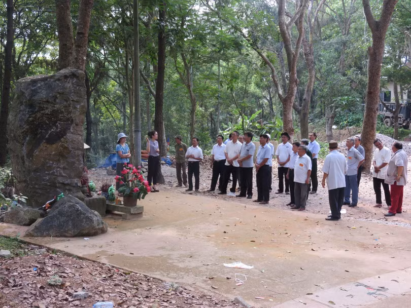 Trận địa Đồi C4 anh hùng gần cầu Hàm Rồng- Di tích lịch sử quốc gia Trận địa Đồi C4 anh hùng gần cầu Hàm Rồng- Di tích lịch sử quốc gia