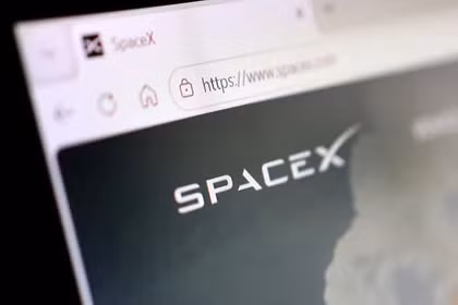 SpaceX sẽ thử nghiệm siêu máy tính AI trên quỹ đạo vào cuối năm tới. Ảnh: Reuters.