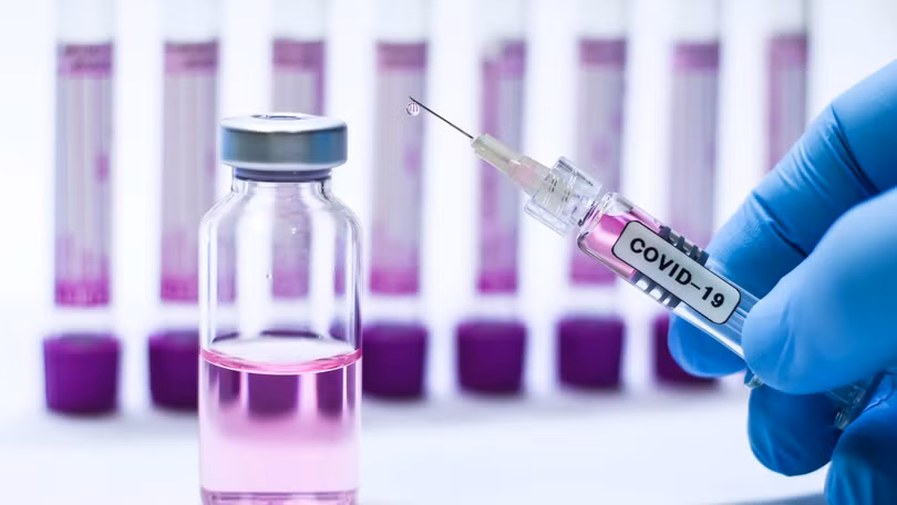 Các siêu cường đang lao vào một cuộc chạy đua điều chế vaccine ngừa COVID-19 (Ảnh: Getty) Các siêu cường đang lao vào một cuộc chạy đua điều chế vaccine ngừa COVID-19 (Ảnh: Getty)