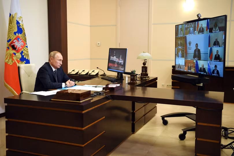 truyền thông phương Tây cho rằng vaccine mới của Nga là "công cụ tuyên truyền" của Tổng thống Putin (Ảnh: Business Insider) truyền thông phương Tây cho rằng vaccine mới của Nga là