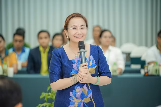 dang-huynh-uc-my.jpg