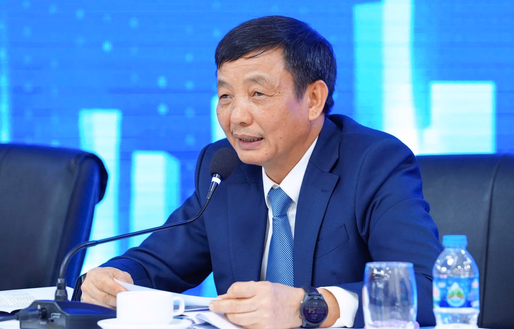 dhdcd-vinaconex-ky-vong-70-loi-nhuan-den-tu-bat-dong-san-va-dich-vu-6805cf8fbde9b.jpg