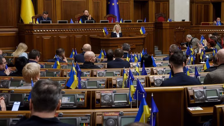 Quốc hội Ukraine trong phiên họp ở Kiev ngày 6/2/2024. Ảnh: Getty.