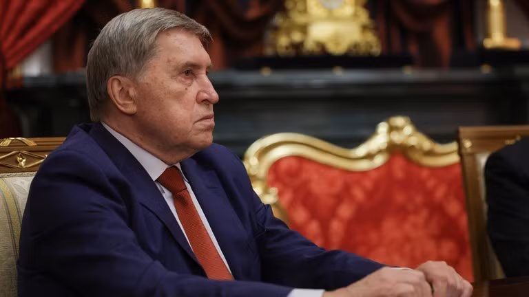 Trợ lý Điện Kremlin Yury Ushakov trong cuộc gặp với các đặc phái viên của Mỹ Steve Witkoff và Jared Kushner tại Moscow, Nga, ngày 5/9. Ảnh: RIA.