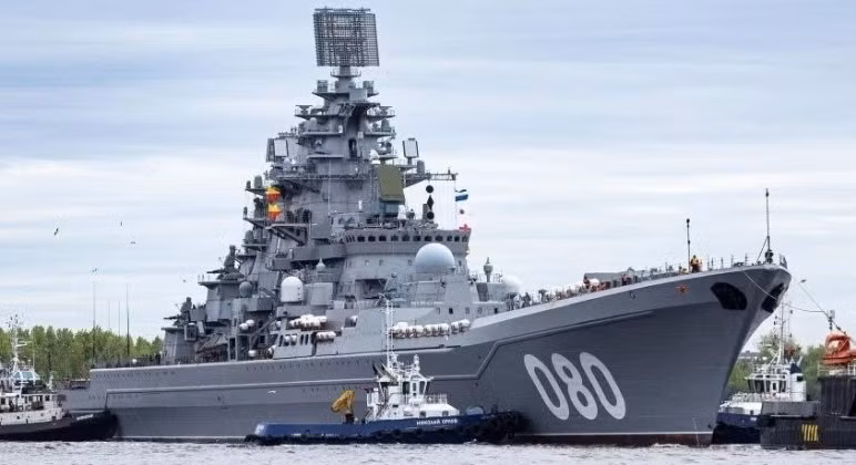 tuan-duong-ham-hat-nhan-kirov-nga-va-khu-truc-ham-tang-hinh-zumwalt-my-ben-nao-chiem-uu-the-4.jpg