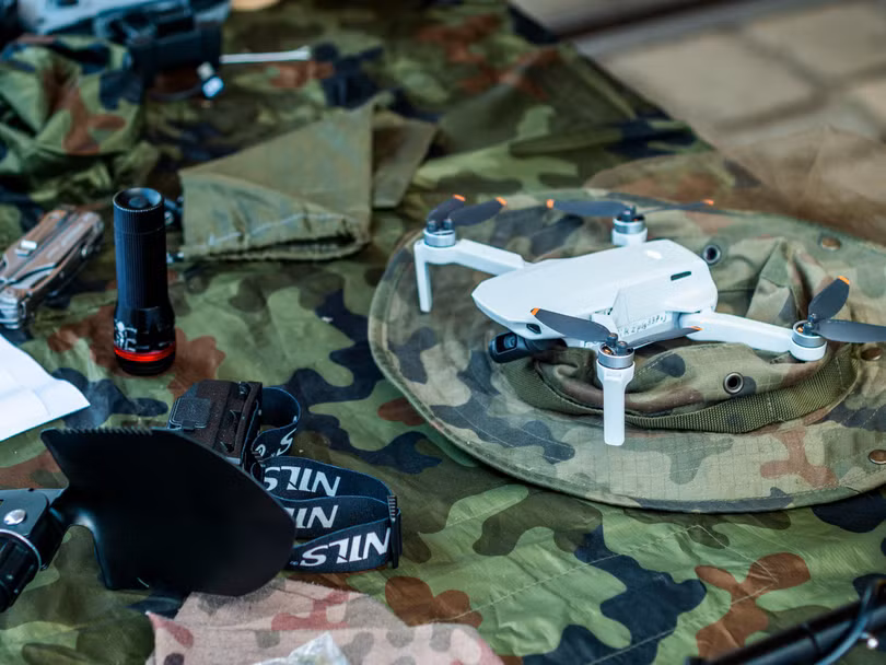 Các loại vũ khí tự động như drone có thể làm thay đổi chiến tranh truyền thống. Ảnh: Getty.