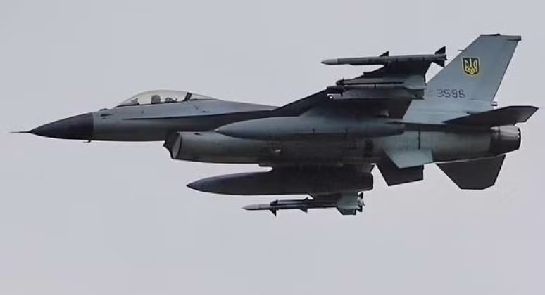 f-16-ukraine-phai-bo-sat-dat-phi-cong-thua-nhan-chien-thuat-nato-bat-luc-truoc-phong-khong-nga-2.jpg