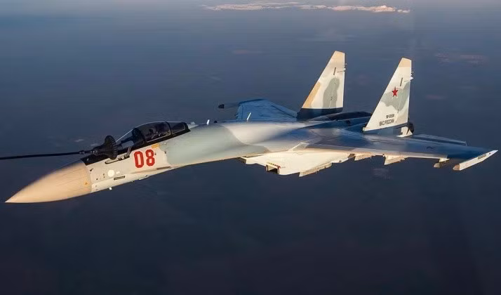 tiem-kich-su-35s-lap-ky-luc-khong-chien-tro-thanh-xuong-song-cua-nga-tren-bau-troi-ukraine-2.jpg