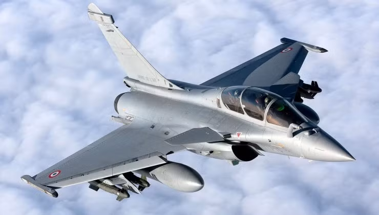 ong-macron-tung-at-chu-bai-rafale-cho-ukraine-he-lo-thoi-diem-ban-giao-dau-tien-2.jpg