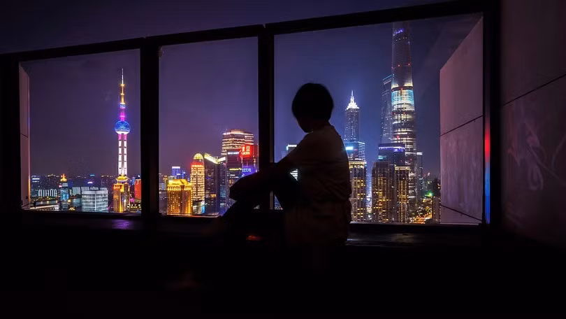 Sự cô đơn đã làm nảy sinh cả một nền kinh tế mới ở Trung Quốc. Ảnh: CGTN.